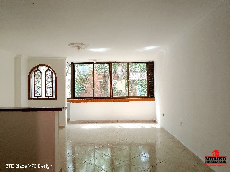 Apartamento en arriendo Antioquia Medellín Calasanz Parte Alta 65 m2 Habitaciones 2 Baños 2 Garajes 1 Precio $2300000
