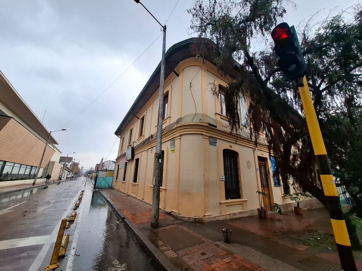 Oficina en arriendo Cundinamarca Bogotá Santa Barbara 300 m2 Habitaciones 0 Baños 6 Garajes 2 Precio $12000000