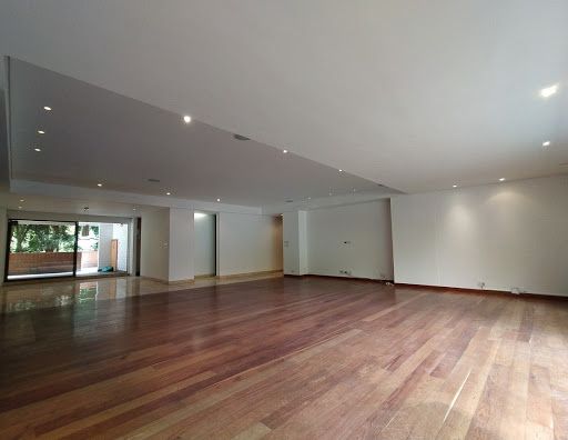 Apartamento en venta Antioquia Medellín Los Balsos No1 256 m2 Habitaciones 3 Baños 4 Garajes 2 Precio $2400000000
