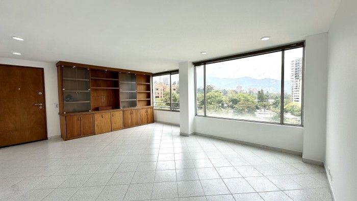 Apartamento en venta Antioquia Medellín Los Balsos No2 108 m2 Habitaciones 3 Baños 3 Garajes 2 Precio $710000000