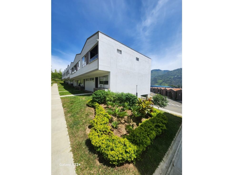 Casa Campestre en venta Antioquia Girardota Asd 137 m2 Habitaciones 3 Baños 2 Garajes 2 Precio $786000000
