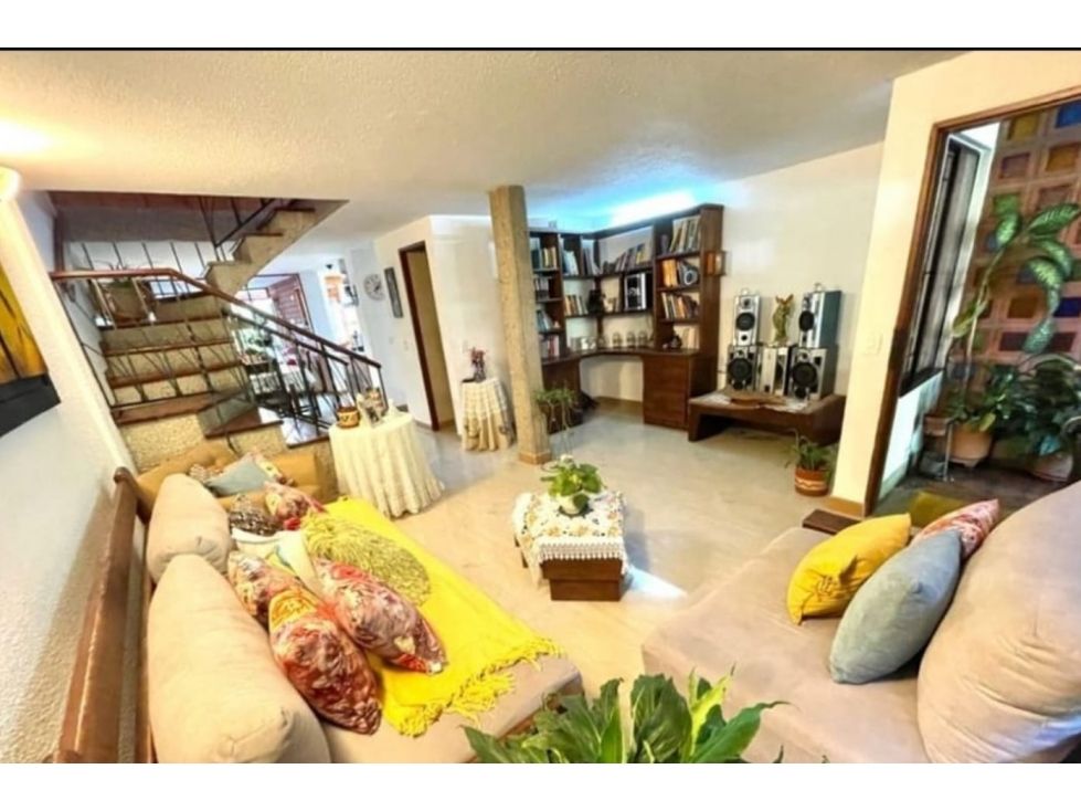 Casa en venta Antioquia Envigado La Paz 311 m2 Habitaciones 3 Baños 4 Garajes 2 Precio $1288000000