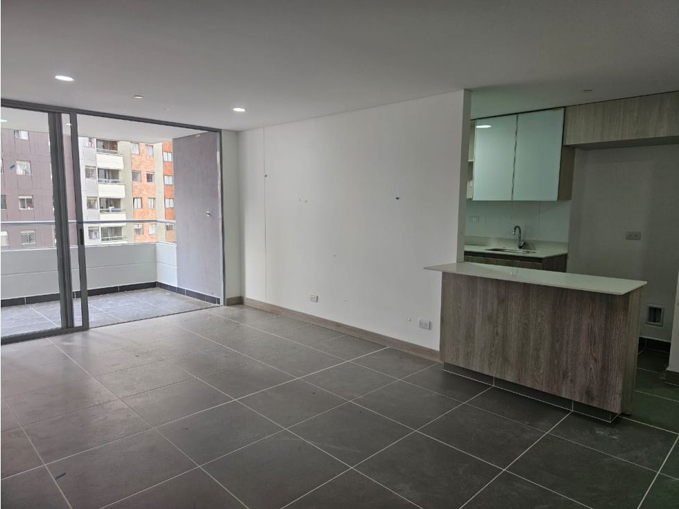 Apartamento en venta Antioquia Envigado Bucarest 91 m2 Habitaciones 3 Baños 2 Garajes 2 Precio $830000000