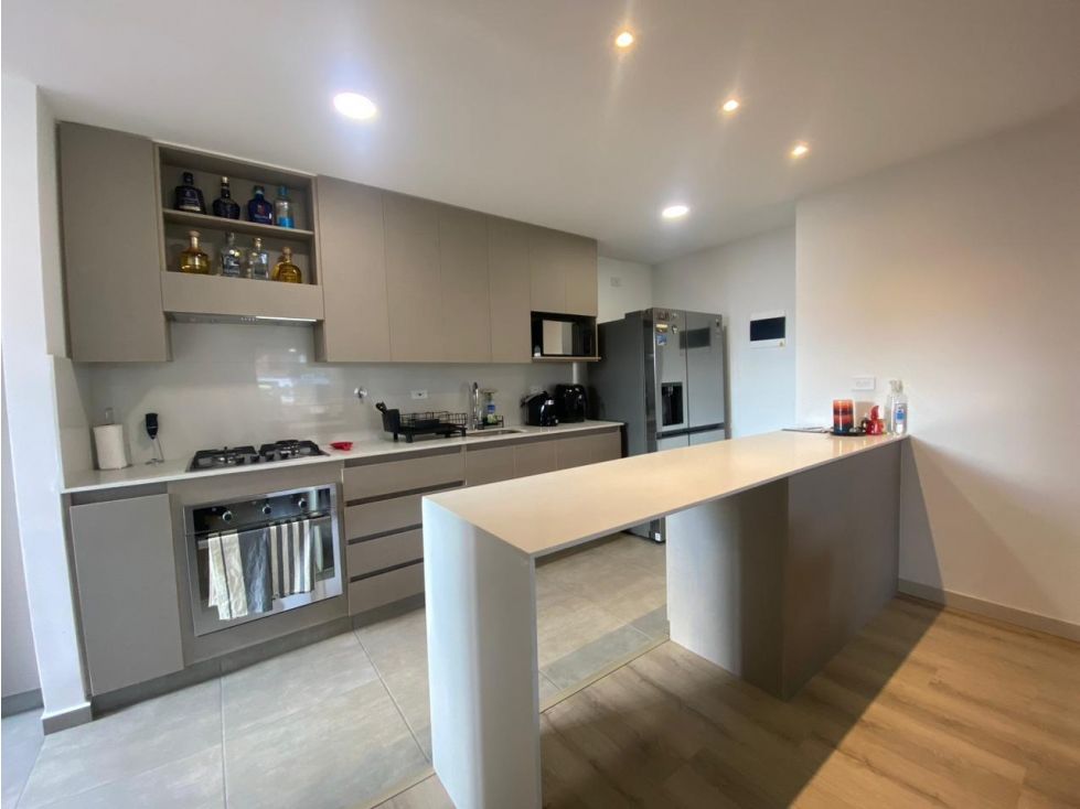 Apartamento en venta Antioquia Envigado La Mesa 99 m2 Habitaciones 3 Baños 2 Garajes 2 Precio $1150000000