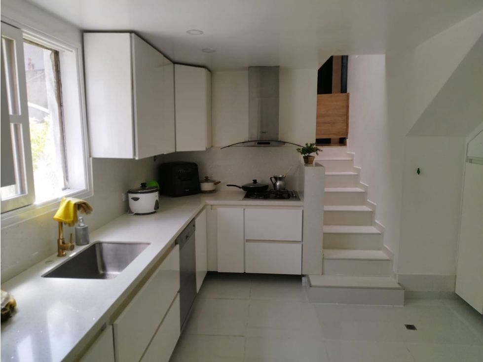 Casa en venta Antioquia Envigado La Mesa 256 m2 Habitaciones 5 Baños 5 Garajes 2 Precio $1220000000