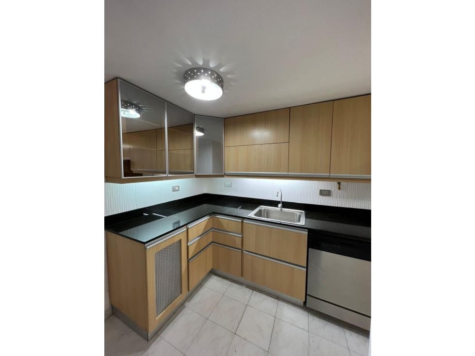 Casa en venta Antioquia Envigado La Pradera 204 m2 Habitaciones 4 Baños 4 Garajes 2 Precio $1140000000