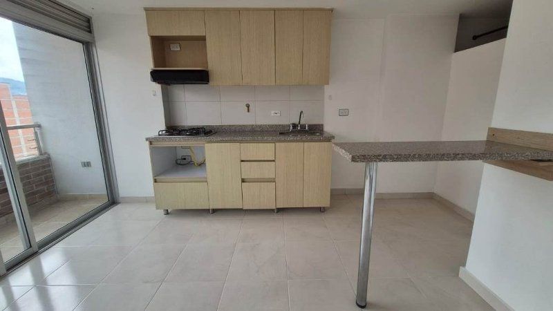 Apartaestudio en arriendo Antioquia Sabaneta Santa Ana 55 m2 Habitaciones 1 Baños 2 Garajes 0 Precio $1700000