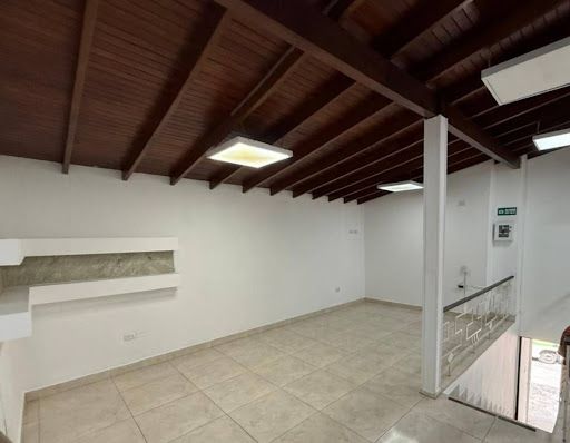 Casa en arriendo Antioquia Medellín La Castellana 180 m2 Habitaciones 5 Baños 2 Garajes 0 Precio $5500000