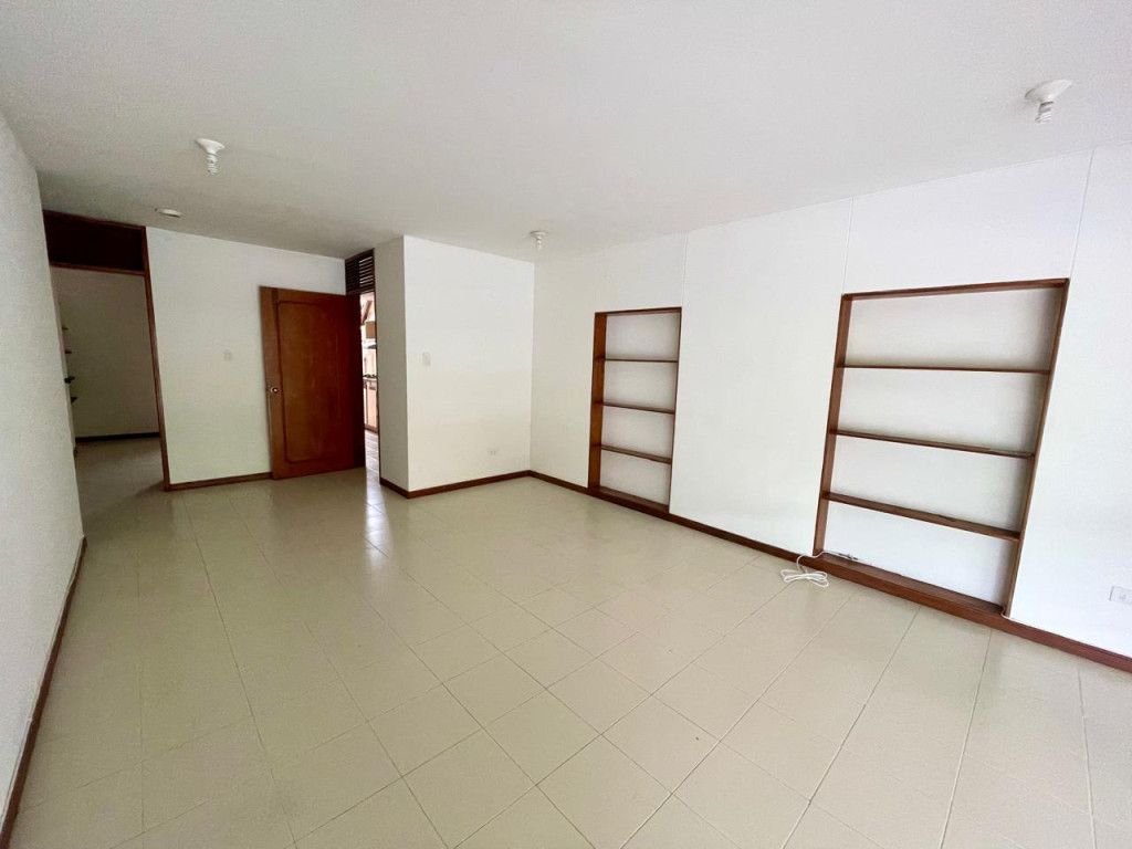 Apartamento en arriendo Valle Del Cauca Cali Santa Rita 100 m2 Habitaciones 2 Baños 2 Garajes 1 Precio $2300000