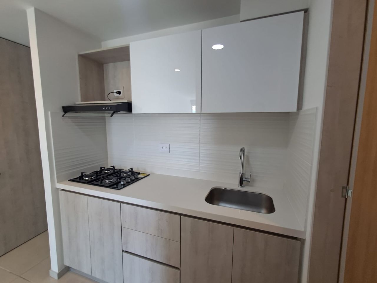 Apartamento en arriendo Risaralda Pereira Cr Bosque De Cantabria 73 m2 Habitaciones 3 Baños 2 Garajes 0 Precio $2700000