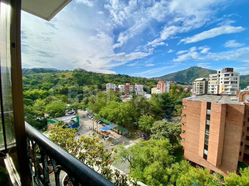 Apartamento en venta Valle Del Cauca Cali Sector Alto Jordán 130 m2 Habitaciones 4 Baños 3 Garajes 2 Precio $800000000