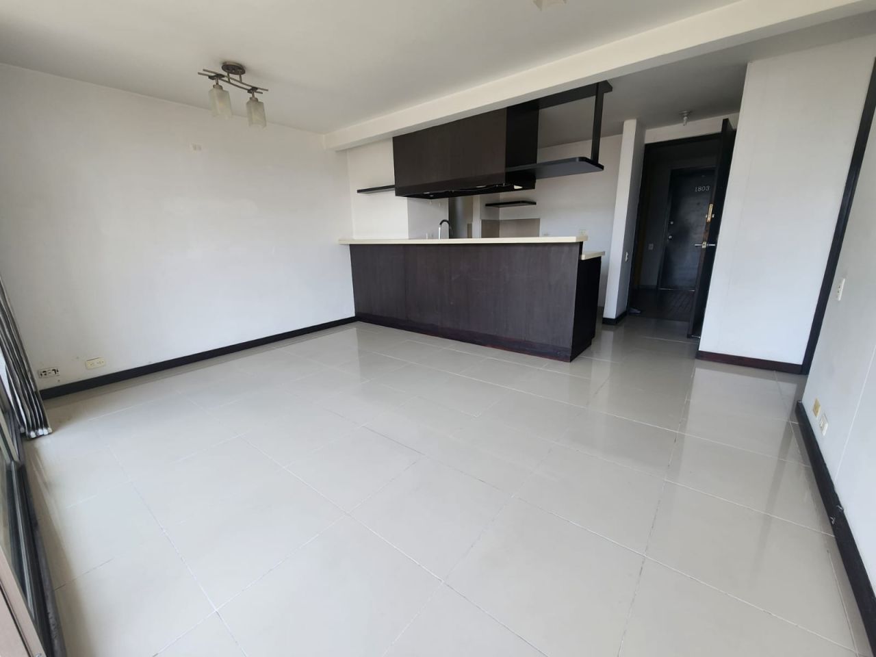 Apartamento en arriendo Antioquia Medellín Loma De Los Bernal 58 m2 Habitaciones 2 Baños 1 Garajes 1 Precio $3200000