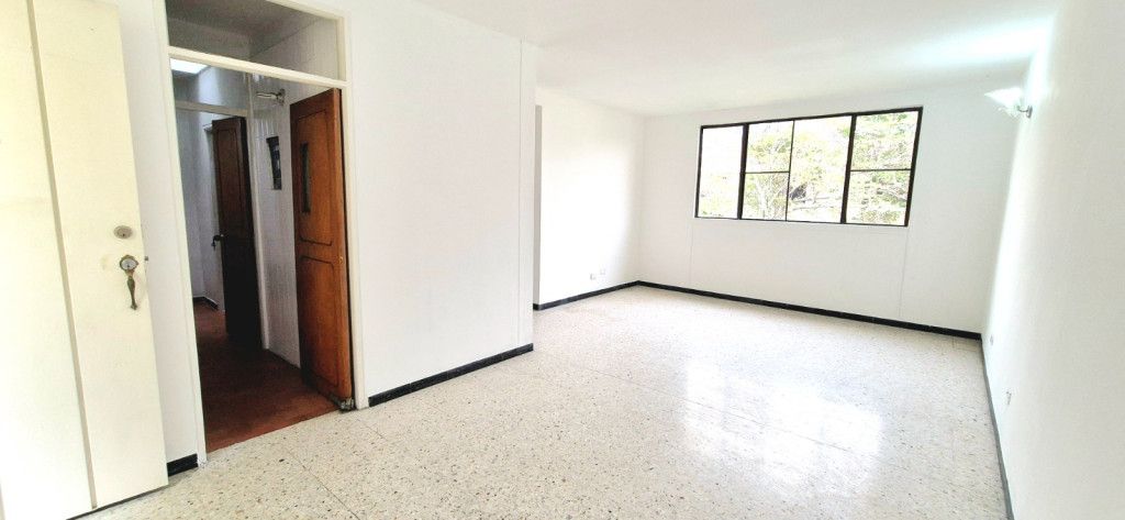 Apartamento en venta Valle Del Cauca Cali Olímpico 85 m2 Habitaciones 3 Baños 2 Garajes 1 Precio $210000000