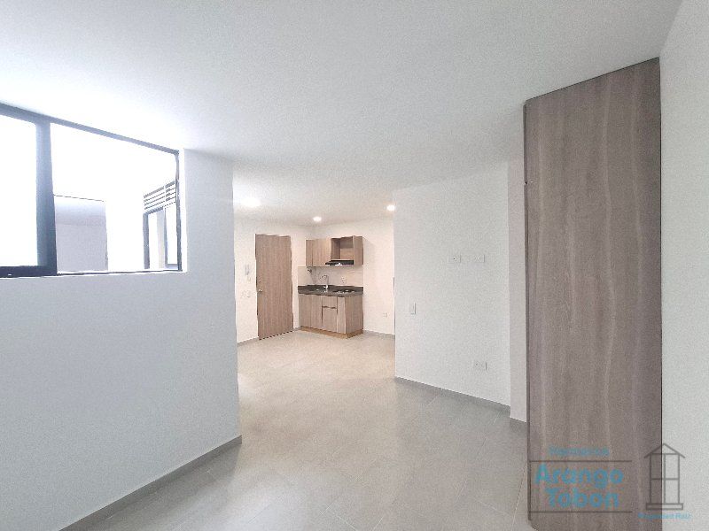 Apartaestudio en arriendo Antioquia Medellín La Floresta 27 m2 Habitaciones 0 Baños 1 Garajes 0 Precio $1700000