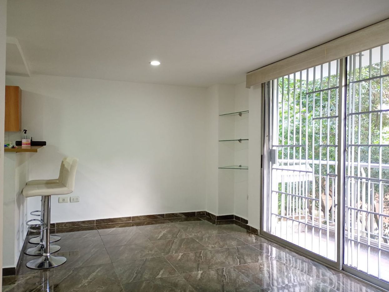 Apartamento en arriendo Antioquia Medellín San Joaquin 69 m2 Habitaciones 3 Baños 2 Garajes 1 Precio $3500000