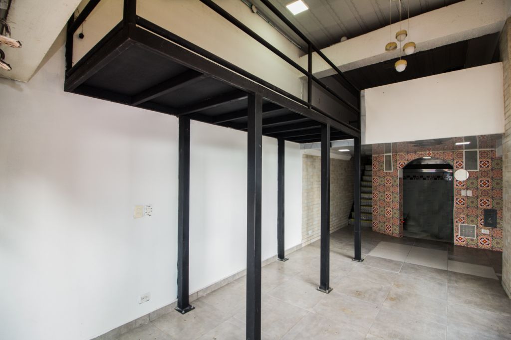 Local en arriendo Cundinamarca Bogotá Ciudad Salitre Occidental 33 m2 Habitaciones 0 Baños 2 Garajes 0 Precio $4791300