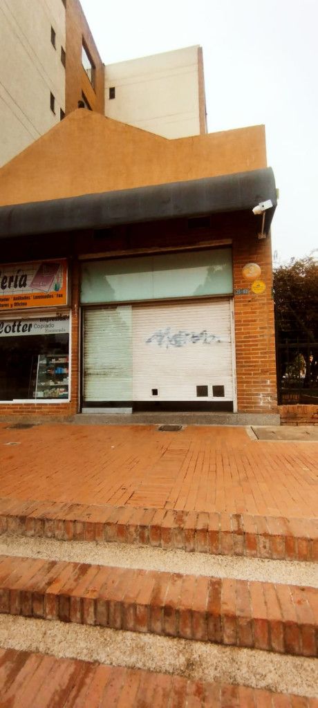 Local en arriendo Cundinamarca Bogotá Ciudad Salitre Occidental 33 m2 Habitaciones 0 Baños 2 Garajes 0 Precio $4791300