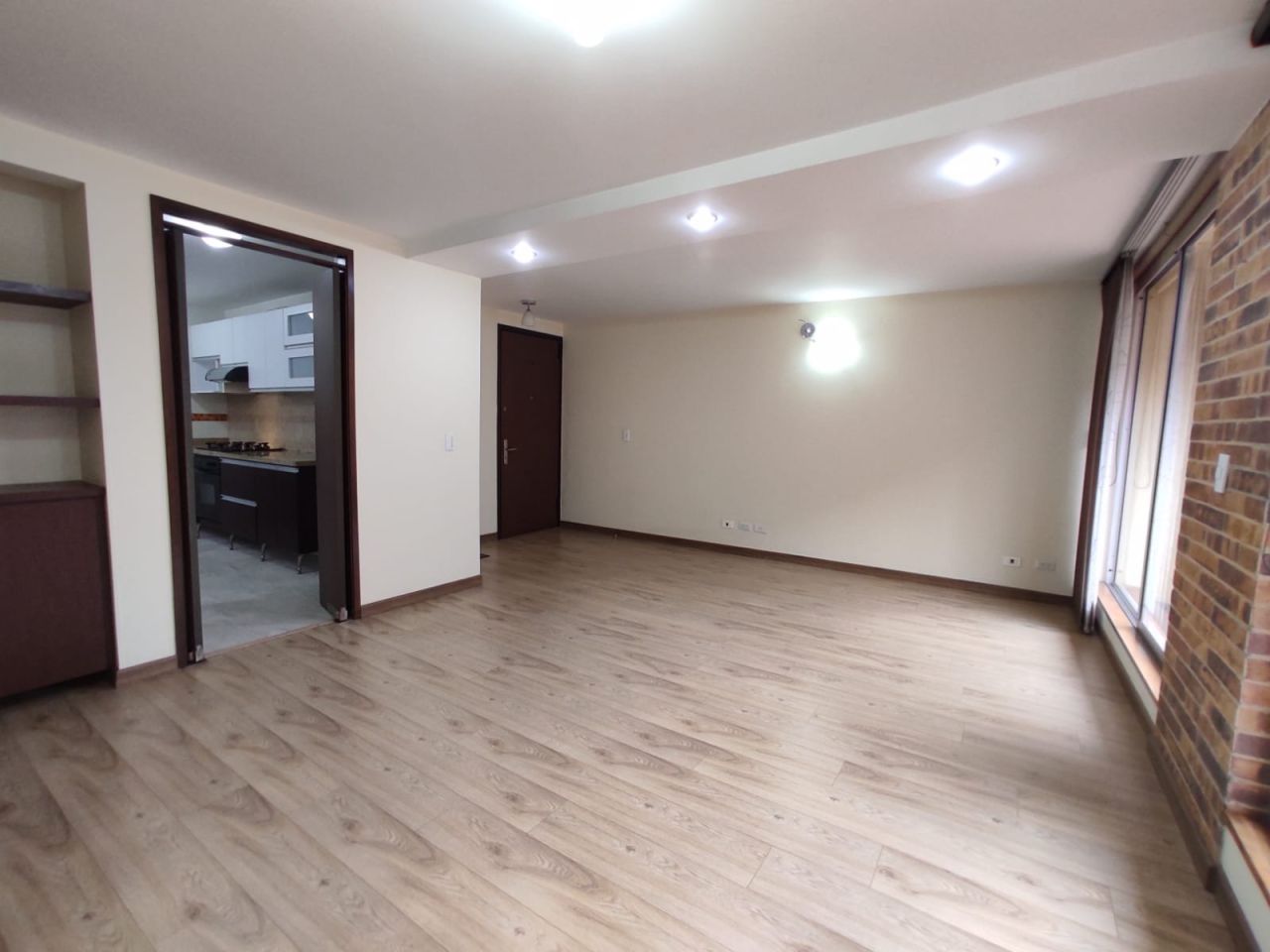 Apartamento en arriendo Cundinamarca Bogotá El Plan 100 m2 Habitaciones 3 Baños 2 Garajes 2 Precio $3282610