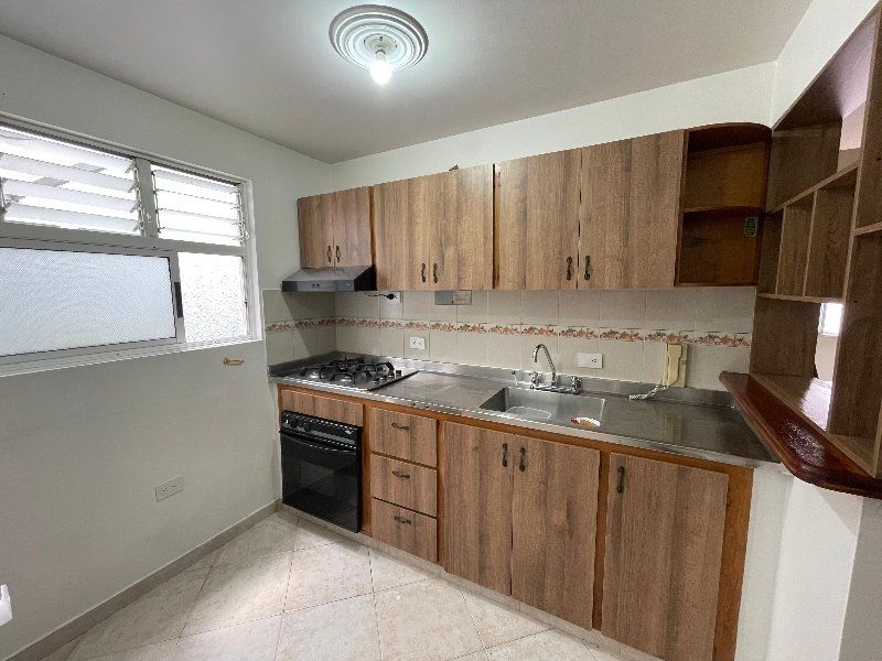Apartamento en arriendo Antioquia Envigado Suramericana 78 m2 Habitaciones 3 Baños 2 Garajes 0 Precio $2800000