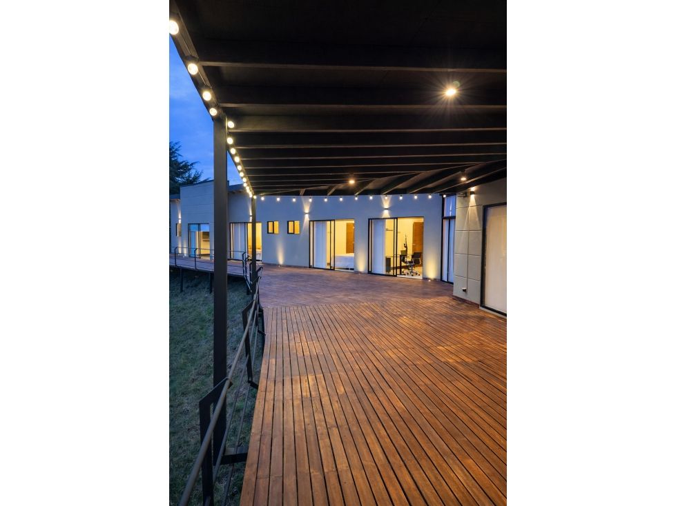 Casa Campestre en venta Antioquia Rionegro Rionegro 240 m2 Habitaciones 3 Baños 5 Garajes 4 Precio $1600000000