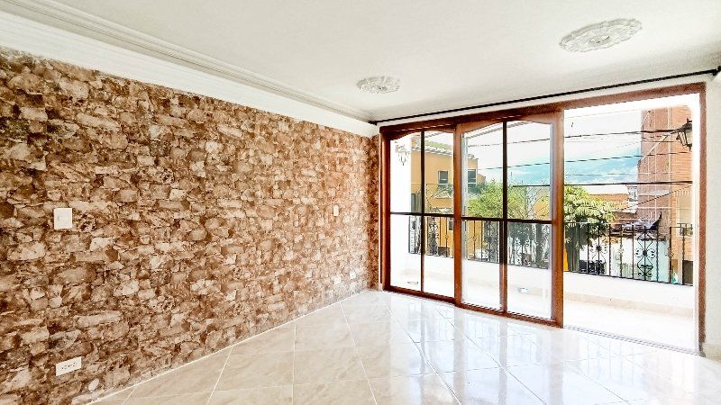 Casa en arriendo Antioquia Medellín Bombona No1 105 m2 Habitaciones 4 Baños 2 Garajes 0 Precio $3500000