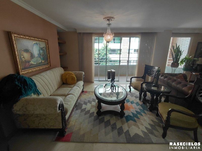 Apartamento en arriendo Antioquia Medellín Laureles 156 m2 Habitaciones 3 Baños 3 Garajes 2 Precio $6000000