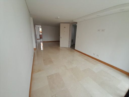 Apartamento en arriendo Antioquia Medellín La Castellana 110 m2 Habitaciones 3 Baños 2 Garajes 1 Precio $4500000