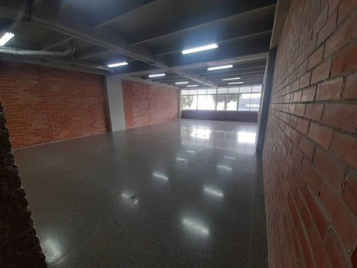 Oficina en arriendo Antioquia Medellín Shellmar 193 m2 Habitaciones 0 Baños 2 Garajes 3 Precio $15896000