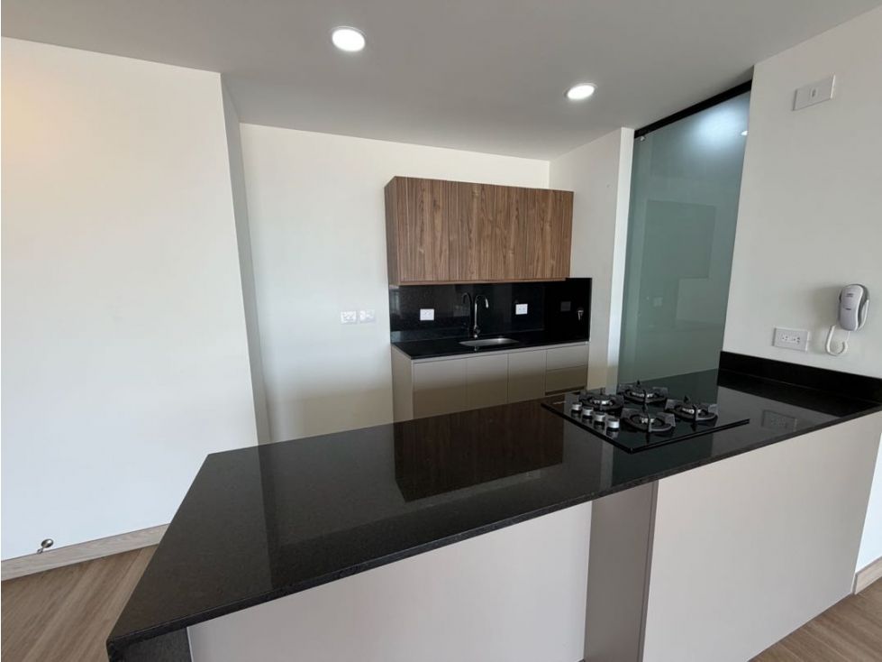 Apartamento en arriendo o venta Antioquia Rionegro Ub Terragrande Et I 83 m2 Habitaciones 2 Baños 2 Garajes 1 Precio venta $750000000 Precio arriendo $3300000