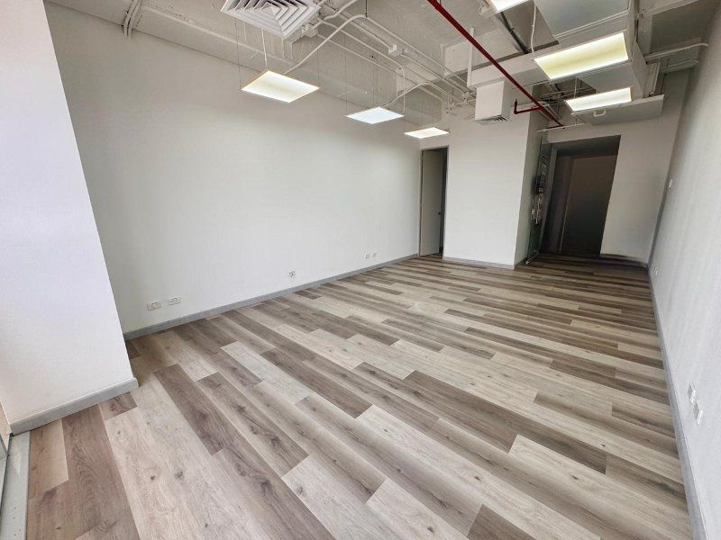 Oficina en arriendo o venta Antioquia Envigado Bosques De Zúñiga 38 m2 Habitaciones 0 Baños 1 Garajes 1 Precio venta $350000000 Precio arriendo $3400000
