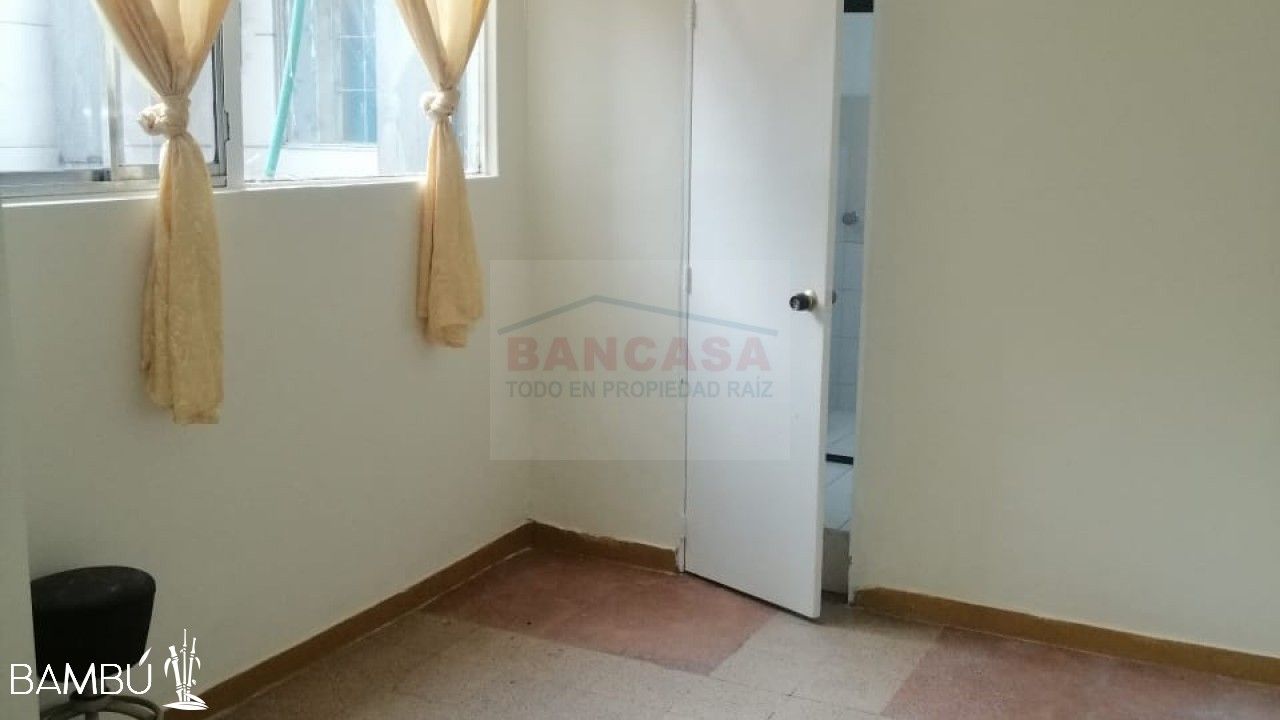 Apartaestudio en arriendo Antioquia Medellín La Candelaria 13 m2 Habitaciones 0 Baños 1 Garajes 0 Precio $650000