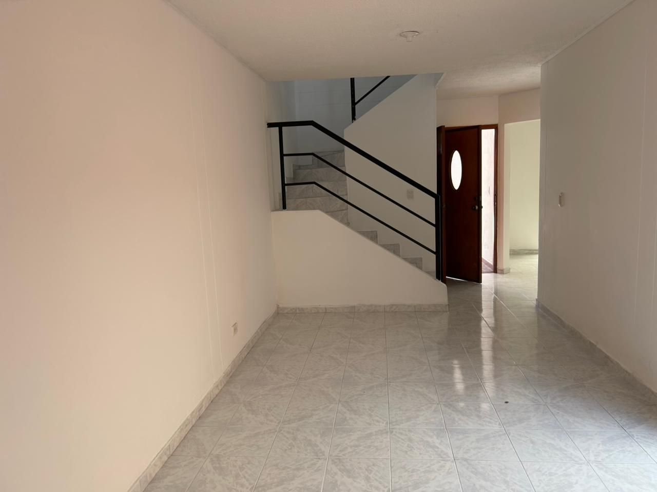 Casa en arriendo Valle Del Cauca Palmira Cn Plazuela De Las Mercedes 120 m2 Habitaciones 3 Baños 3 Garajes 1 Precio $1650000