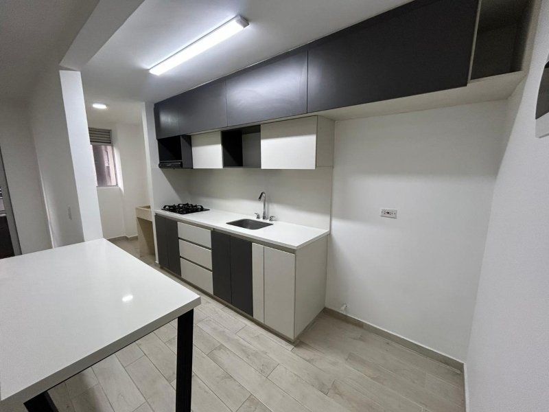 Apartamento en arriendo Antioquia Medellín La Colina 78 m2 Habitaciones 3 Baños 2 Garajes 0 Precio $3000000