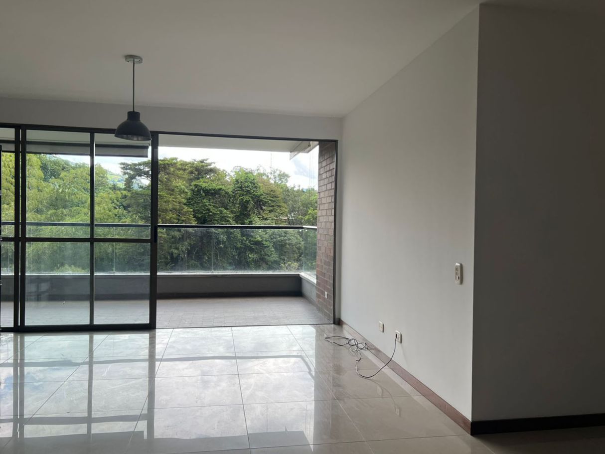 Apartamento en arriendo Antioquia Medellín El Diamante No 2 136 m2 Habitaciones 3 Baños 2 Garajes 2 Precio $6150000