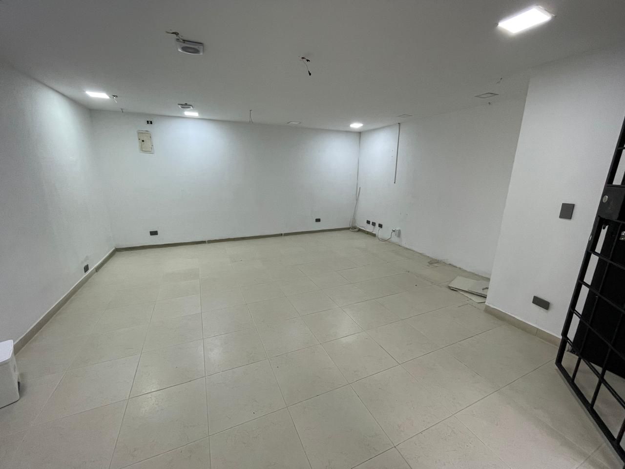 Local Comercial en arriendo Antioquia Medellín Bolivariana 50 m2 Habitaciones 0 Baños 1 Garajes 0 Precio $2600000