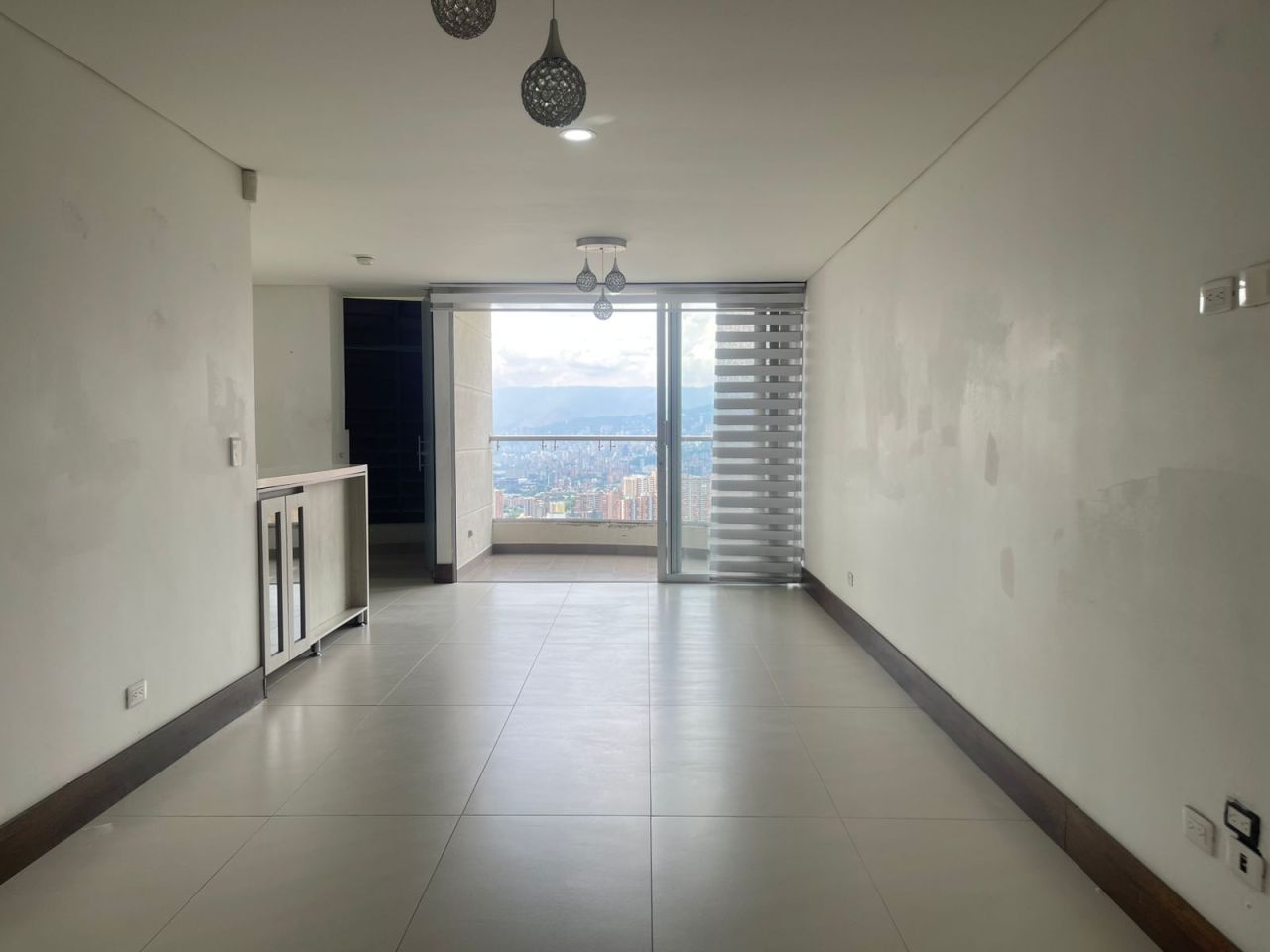 Apartamento en arriendo Antioquia Sabaneta Betania 110 m2 Habitaciones 3 Baños 4 Garajes 1 Precio $3950000