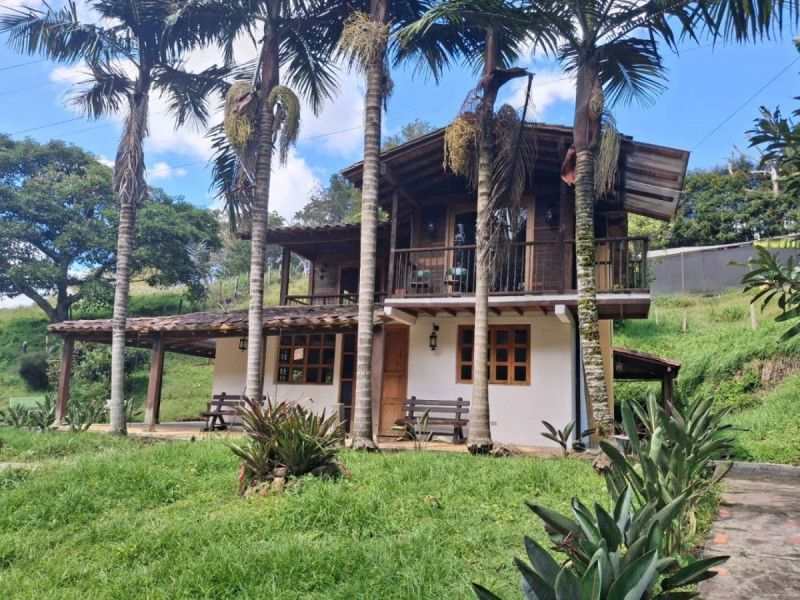 Finca en arriendo Antioquia La Ceja La Ceja 130 m2 Habitaciones 3 Baños 2 Garajes 1 Precio $3900000