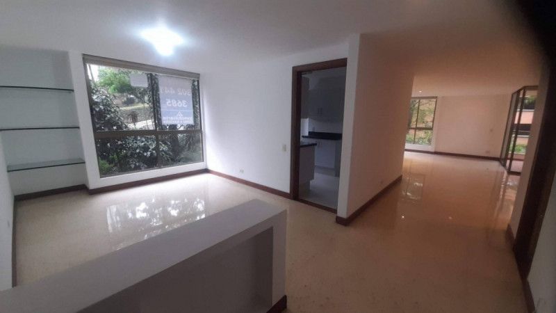 Apartamento en venta Antioquia Medellín San Lucas 157 m2 Habitaciones 3 Baños 4 Garajes 2 Precio $1850000000