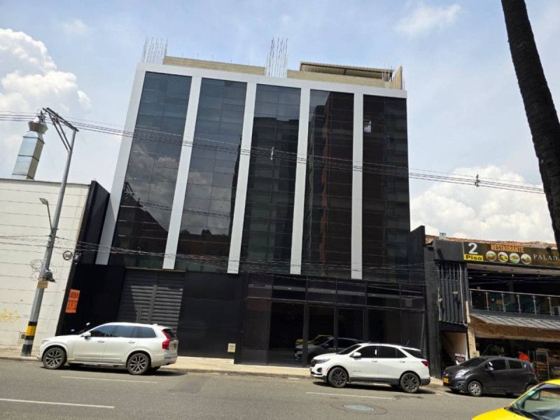 Bodega en arriendo Antioquia Medellín Perpetuo Socorro 3000 m2 Habitaciones 0 Baños 6 Garajes 3 Precio $150000000