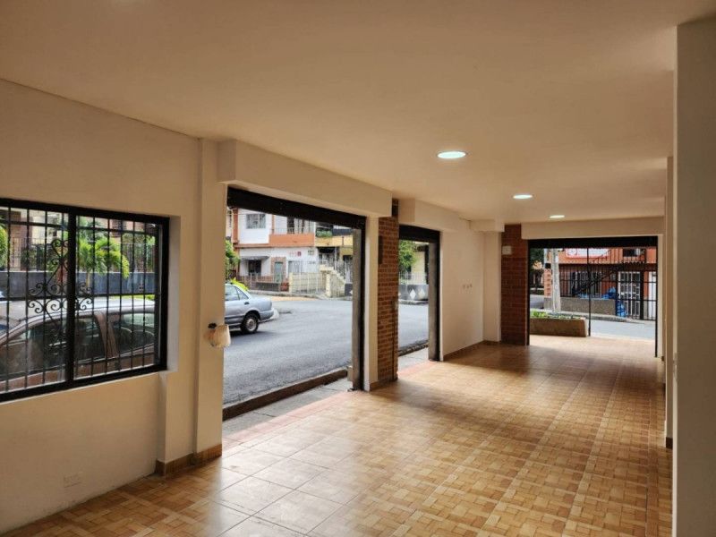 Local en arriendo Antioquia Medellín Santa Lucia 100 m2 Habitaciones 0 Baños 1 Garajes 0 Precio $5990000