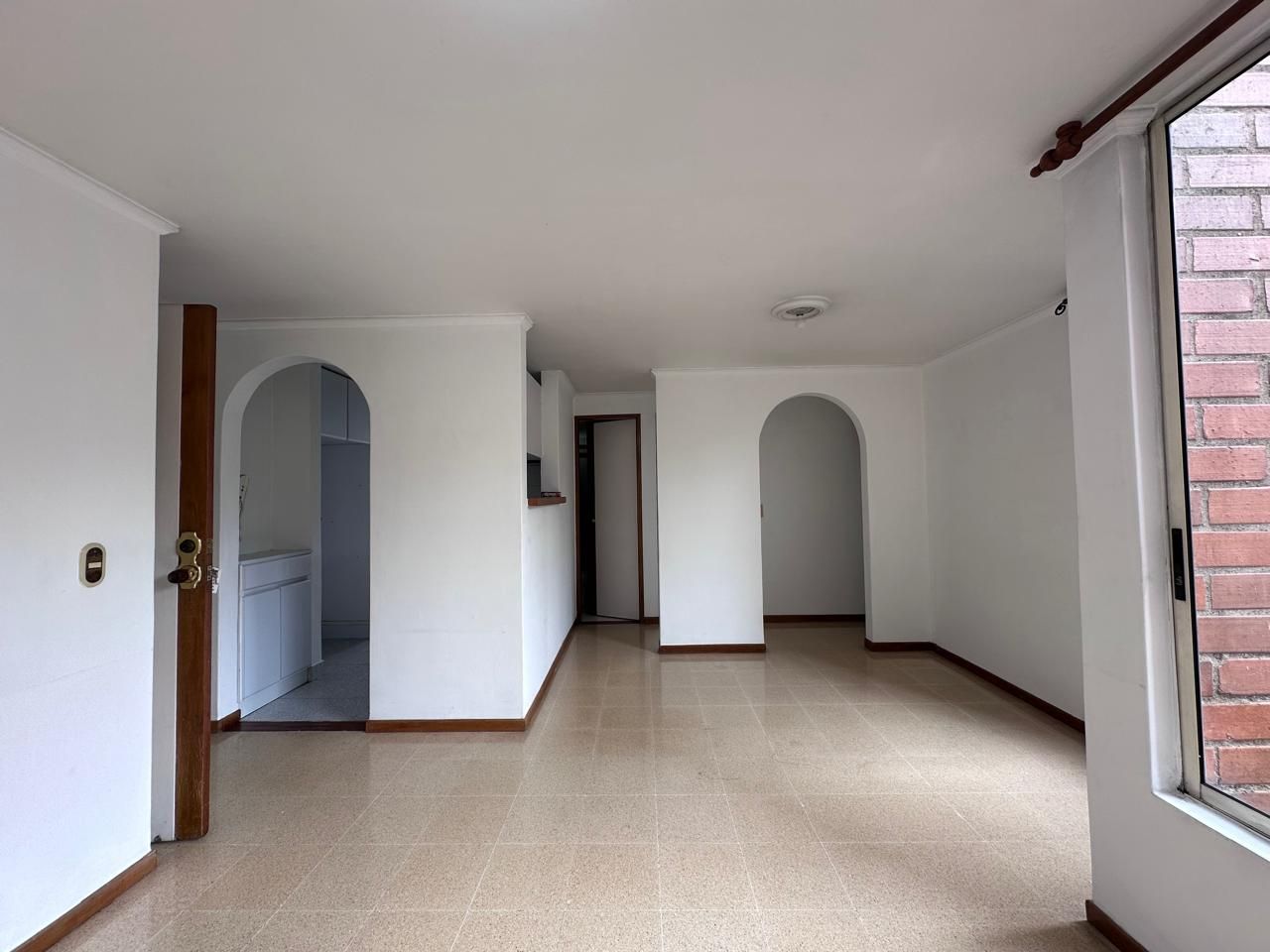 Apartamento en arriendo Antioquia Medellín El Tesoro 60 m2 Habitaciones 2 Baños 2 Garajes 1 Precio $3500000