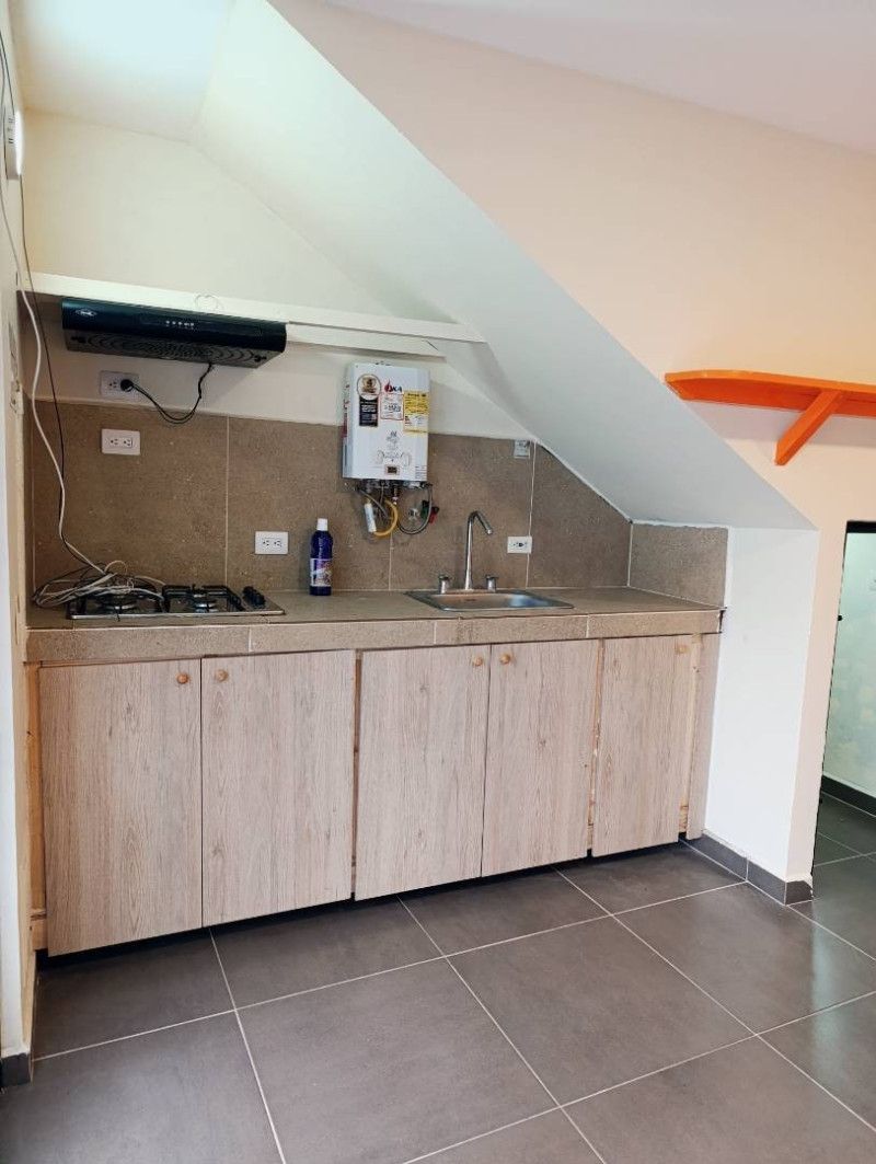 Local en arriendo Antioquia Medellín Urbanizacion Los Laureles 25 m2 Habitaciones 0 Baños 1 Garajes 0 Precio $2200000