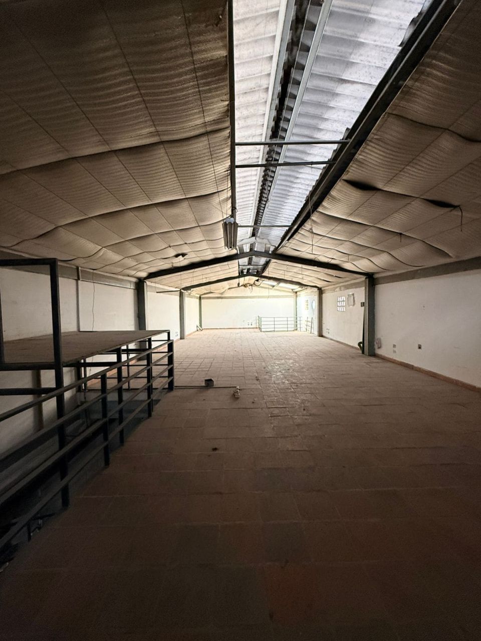 Bodega en venta Antioquia Medellín Trinidad 420 m2 Habitaciones 0 Baños 1 Garajes 0 Precio $2400000000