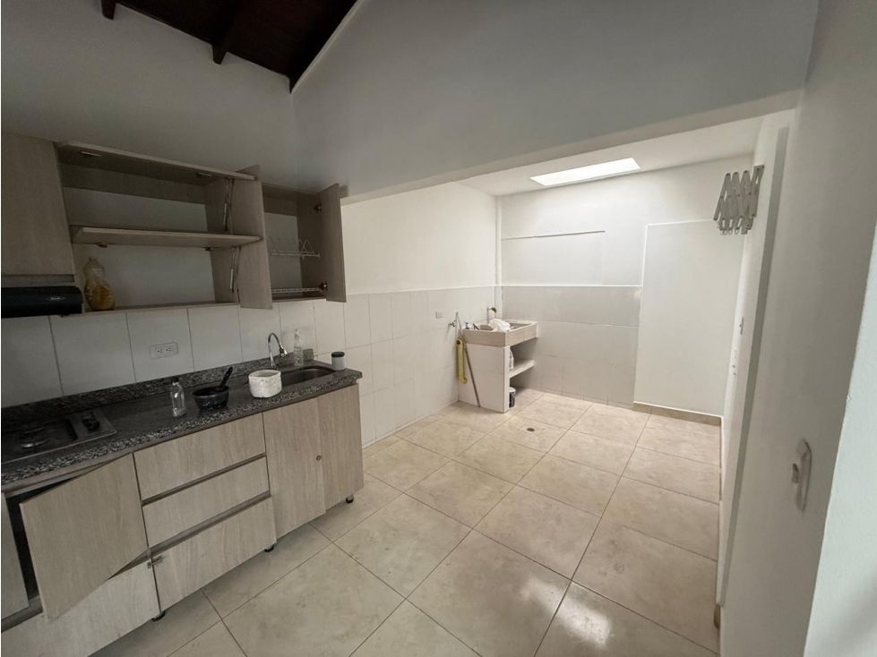 Casa en arriendo Antioquia Medellín La Castellana 180 m2 Habitaciones 5 Baños 2 Garajes 0 Precio $4950000