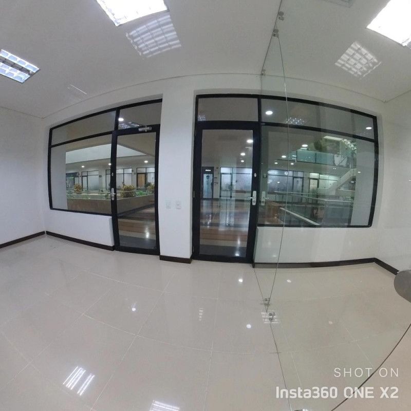 Oficina en arriendo Antioquia Medellín Urbanizacion Santa Maria De Oviedo 92 m2 Habitaciones 0 Baños 0 Garajes 1 Precio $16305842