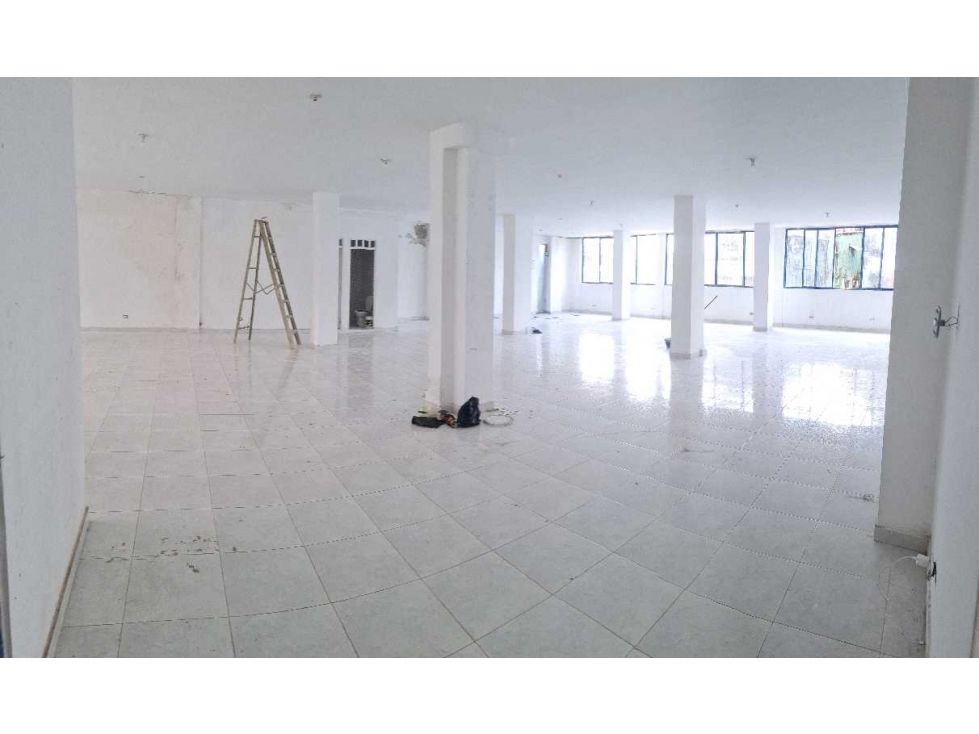 Edificio en venta Valle Del Cauca Buenaventura Centro 2200 m2 Habitaciones 0 Baños 4 Garajes 0 Precio $1200000000