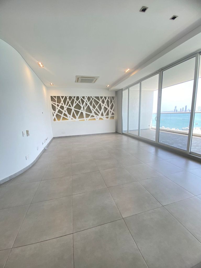 Apartamento en arriendo Bolívar Cartagena Zaragocilla 175 m2 Habitaciones 3 Baños 3 Garajes 2 Precio $11350000
