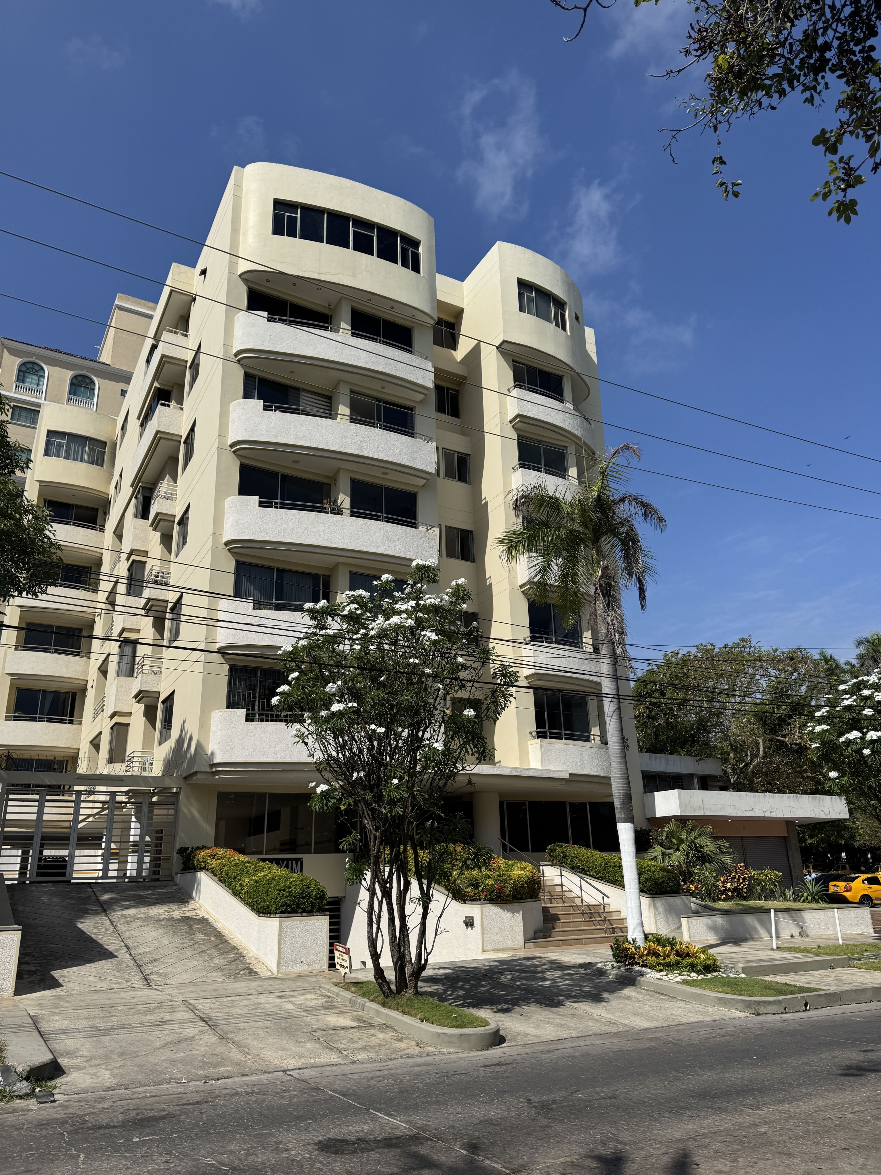 Apartamento en arriendo Atlántico Barranquilla El Prado 123 m2 Habitaciones 3 Baños 3 Garajes 1 Precio $2500000