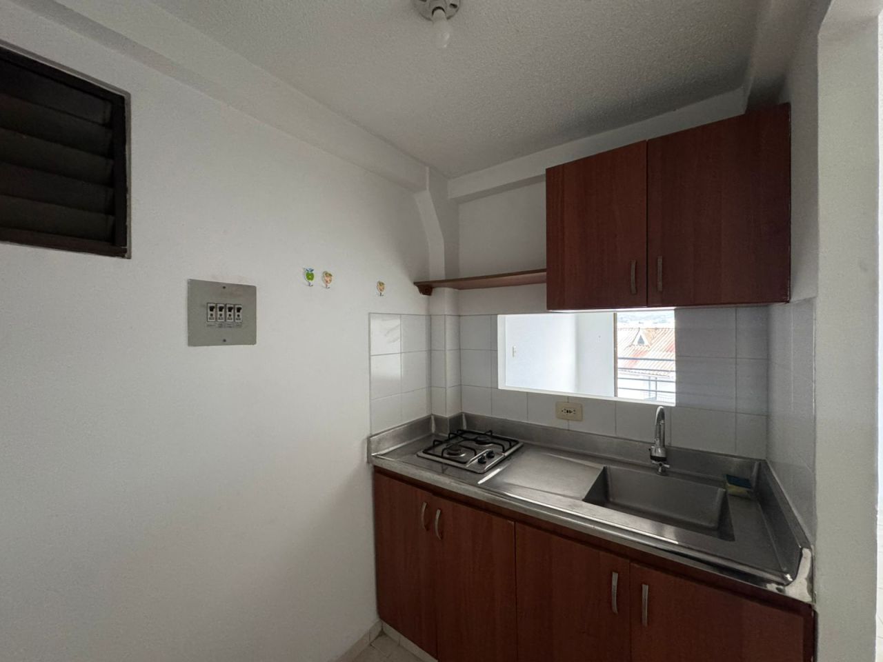Apartaestudio en arriendo Risaralda Pereira Cr Bosque De Cantabria 34 m2 Habitaciones 1 Baños 1 Garajes 0 Precio $1450000