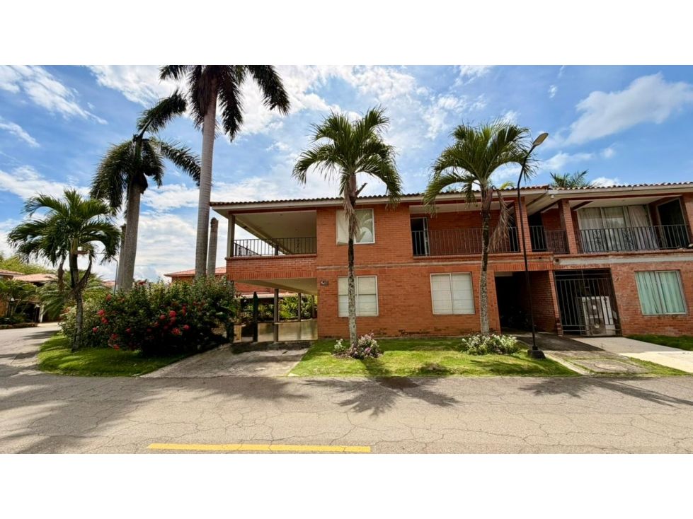 Casa en venta Valle Del Cauca Cali Parcelacion Piedra Grande 428 m2 Habitaciones 5 Baños 3 Garajes 4 Precio $720000000